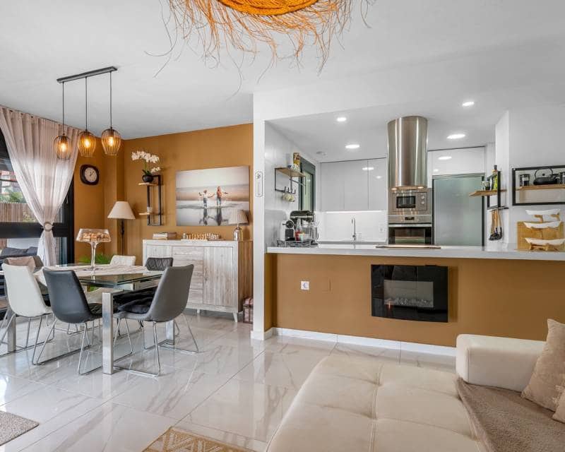 Apartamento de 3 habitaciones en Guardamar del Segura en venta con piscina - 379.000 € (Ref: 10021410)