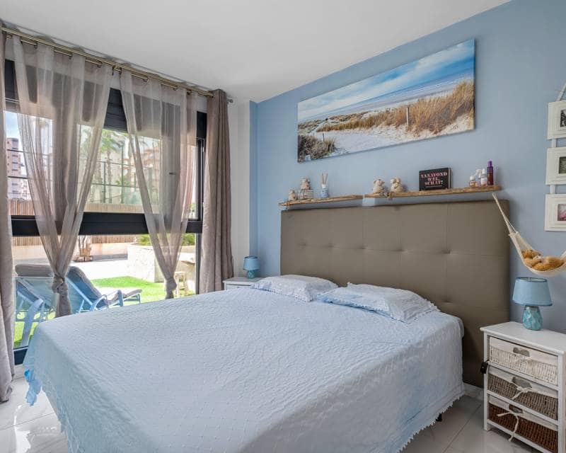 Apartamento de 3 habitaciones en Guardamar del Segura en venta con piscina - 379.000 € (Ref: 10021410)