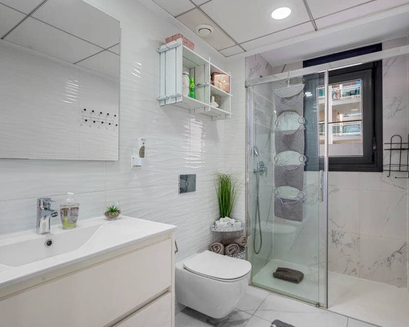 Apartamento de 3 habitaciones en Guardamar del Segura en venta con piscina - 379.000 € (Ref: 10021410)