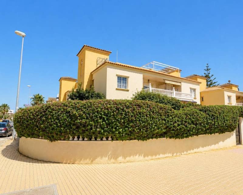 Apartamento de 2 habitaciones en Orihuela Costa en venta con piscina - 225.000 € (Ref: 10021573)