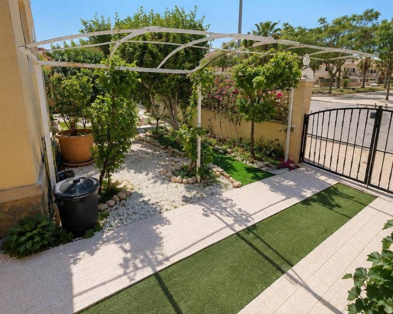 Apartamento de 2 habitaciones en Orihuela Costa en venta con piscina - 225.000 € (Ref: 10021573)