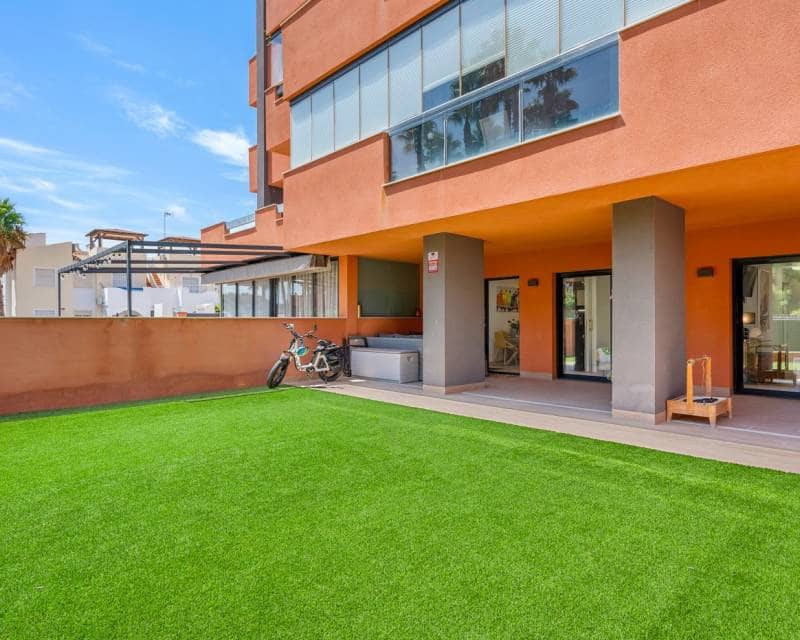 2 Zimmer Apartment zu verkaufen in Orihuela Costa mit Pool - 254.900 € (Ref: 10021575)
