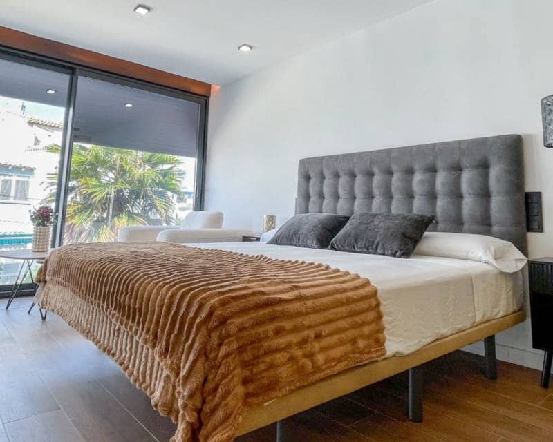 3 camera da letto Casa in vendita in Torrevieja con piscina - 539.000 € (Rif: 10021576)