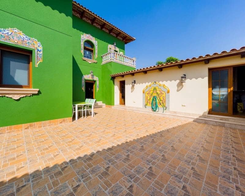 5 bedroom Finca/Country House for sale in Almoradi with pool garage - € 1,300,000 (Ref: 10021578)