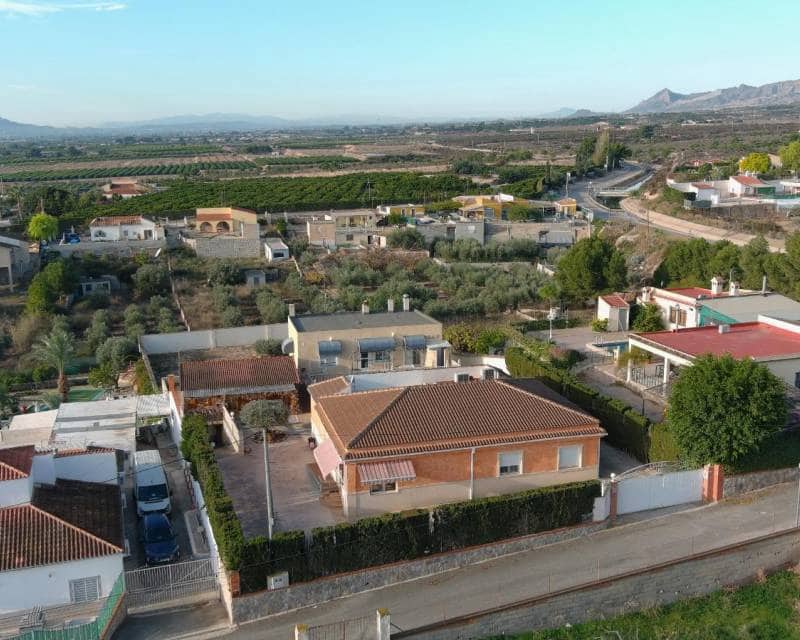 7 quarto Moradia para venda em Albatera com piscina - 389 000 € (Ref: 10021772)