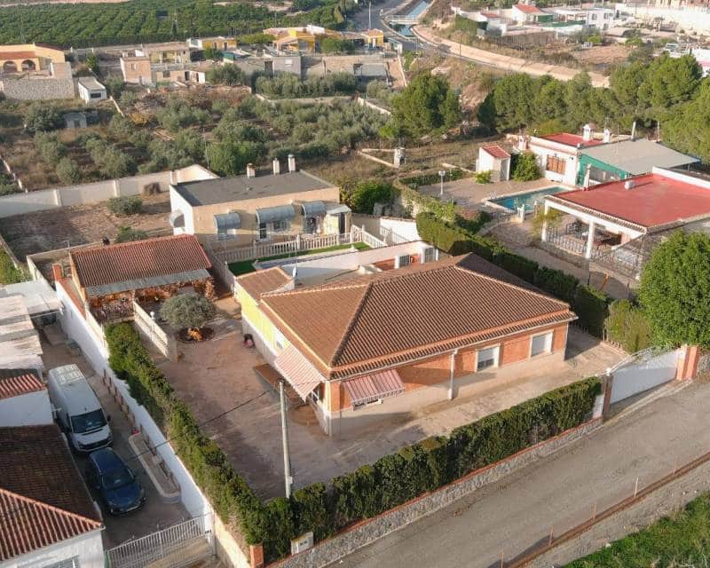 7 quarto Moradia para venda em Albatera com piscina - 389 000 € (Ref: 10021772)