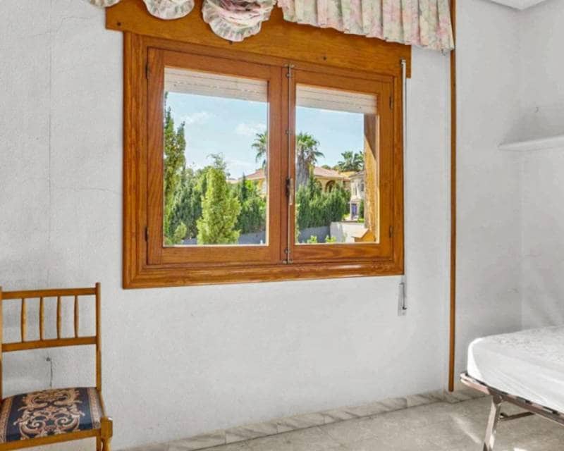 8 quarto Moradia para venda em Los Balcones com piscina - 550 000 € (Ref: 10023175)