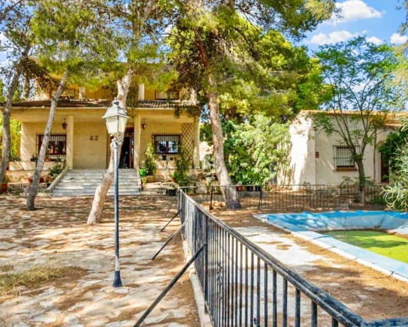 8 quarto Moradia para venda em Los Balcones com piscina - 550 000 € (Ref: 10023175)