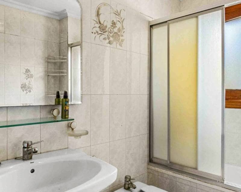 8 quarto Moradia para venda em Los Balcones com piscina - 550 000 € (Ref: 10023175)
