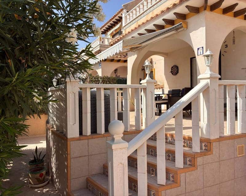2 Zimmer Haus zu verkaufen in Orihuela Costa mit Pool - 269.000 € (Ref: 10023176)