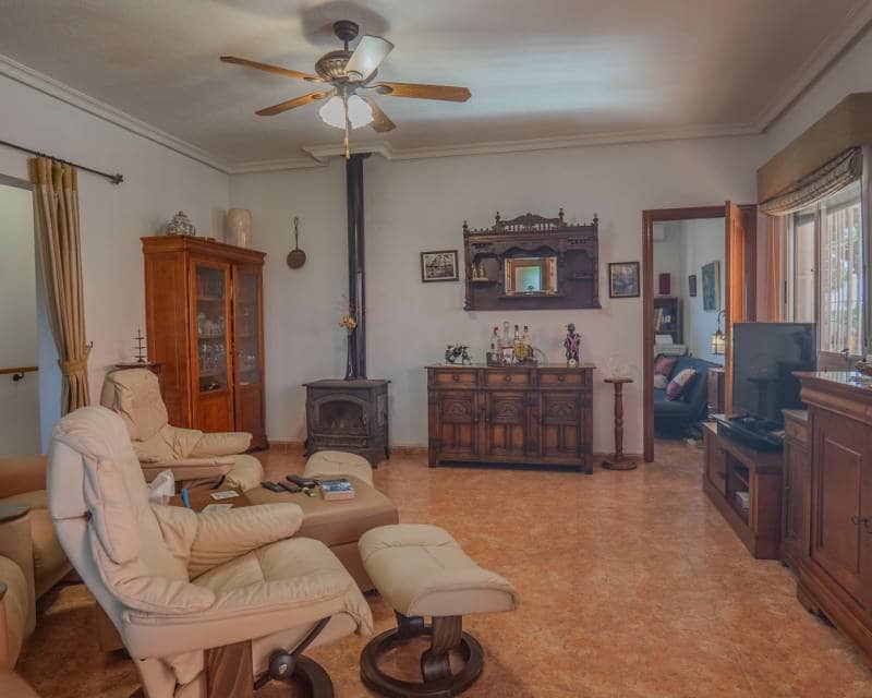 3 slaapkamer Finca/Landhuis te koop in San Bartolome met zwembad - € 350.000 (Ref: 10023179)