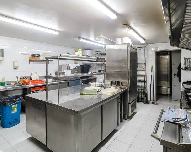 Erhverv til salg i La Veleta - € 225.000 (Ref: 10023250)