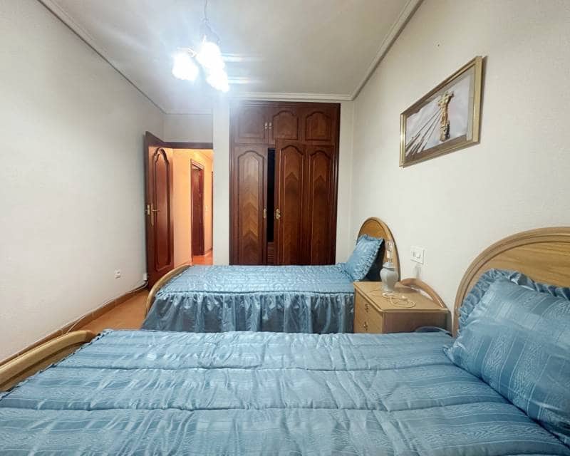 4 soveværelse Lejlighed til salg i Torrevieja - € 255.000 (Ref: 10023251)
