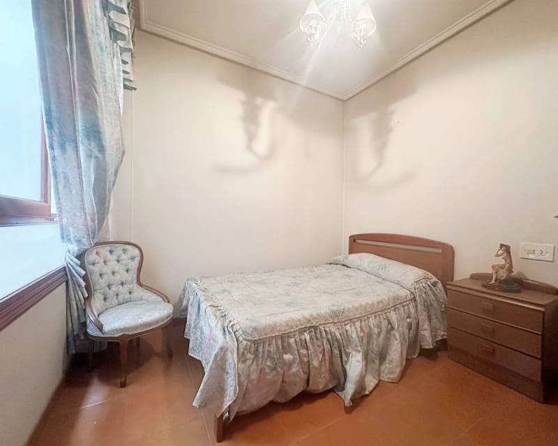 4 soveværelse Lejlighed til salg i Torrevieja - € 255.000 (Ref: 10023251)