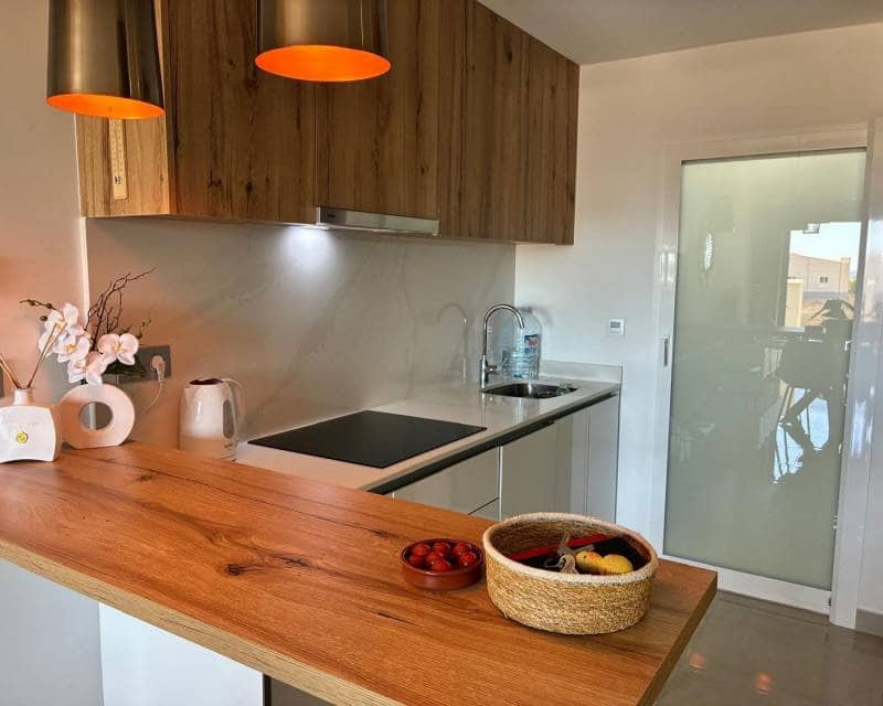 Apartamento de 2 habitaciones en Pilar de la Horadada en venta con piscina - 289.000 € (Ref: 10023382)