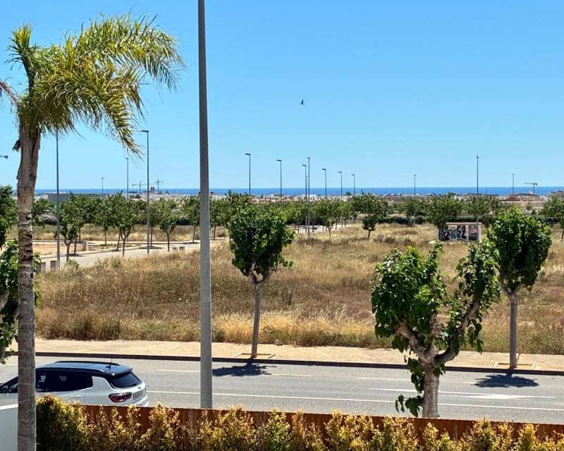 Apartamento de 2 habitaciones en Pilar de la Horadada en venta con piscina - 289.000 € (Ref: 10023382)