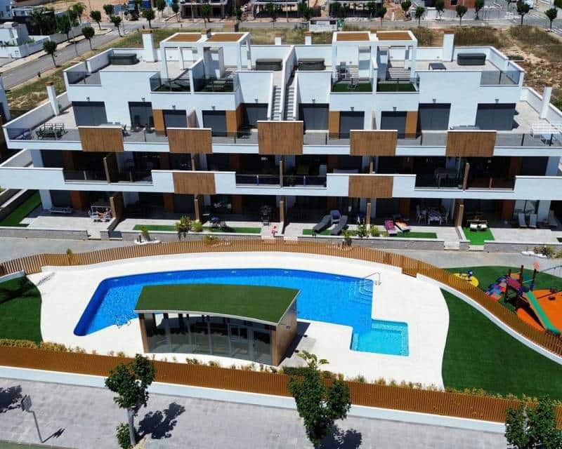Apartamento de 2 habitaciones en Pilar de la Horadada en venta con piscina - 289.000 € (Ref: 10023382)