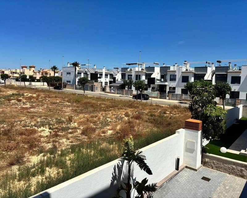 Apartamento de 2 habitaciones en Pilar de la Horadada en venta con piscina - 289.000 € (Ref: 10023382)