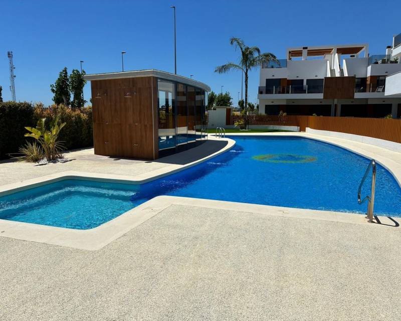 Apartamento de 2 habitaciones en Pilar de la Horadada en venta con piscina - 289.000 € (Ref: 10023382)
