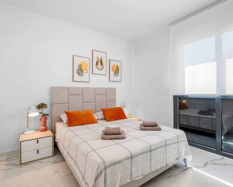 2 bedroom Apartment for sale in Orihuela Costa with pool - € 315,000 (Ref: 10023383)