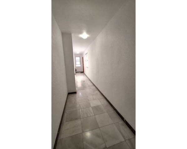 4 bedroom Apartment for sale in Orihuela ciudad, Orihuela - € 220,000 (Ref: 10023384)