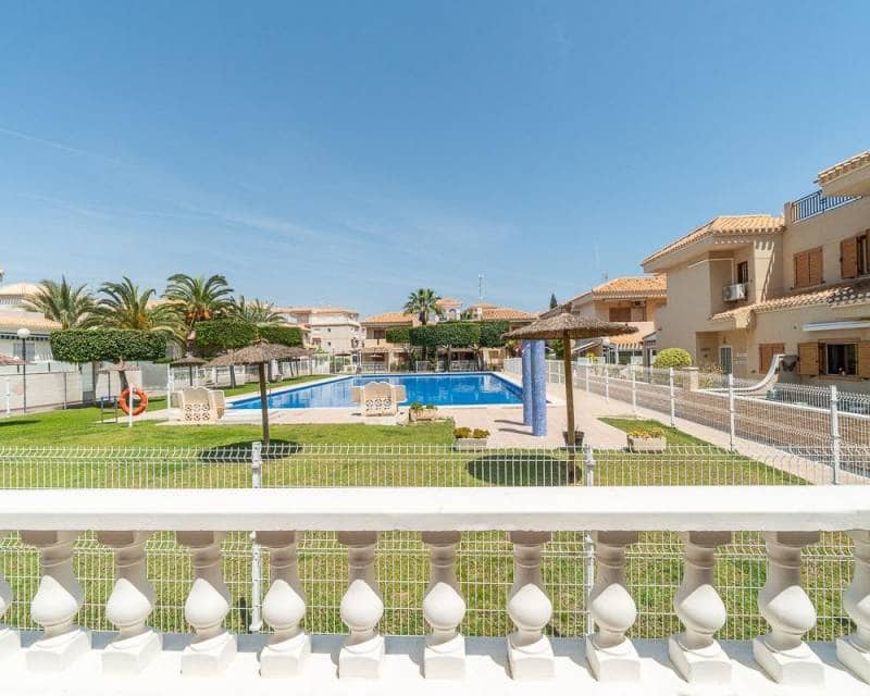 2 bedroom Villa for sale in Playa Flamenca with pool - € 264,000 (Ref: 10024465)