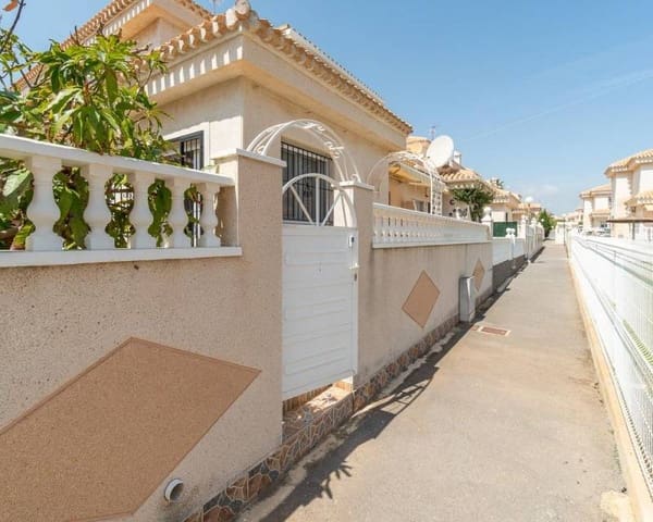2 bedroom Villa for sale in Playa Flamenca, Orihuela with pool - € 264,000 (Ref: 10024465)