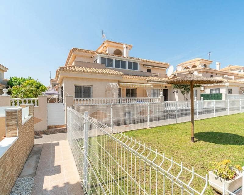 2 bedroom Villa for sale in Playa Flamenca with pool - € 264,000 (Ref: 10024465)