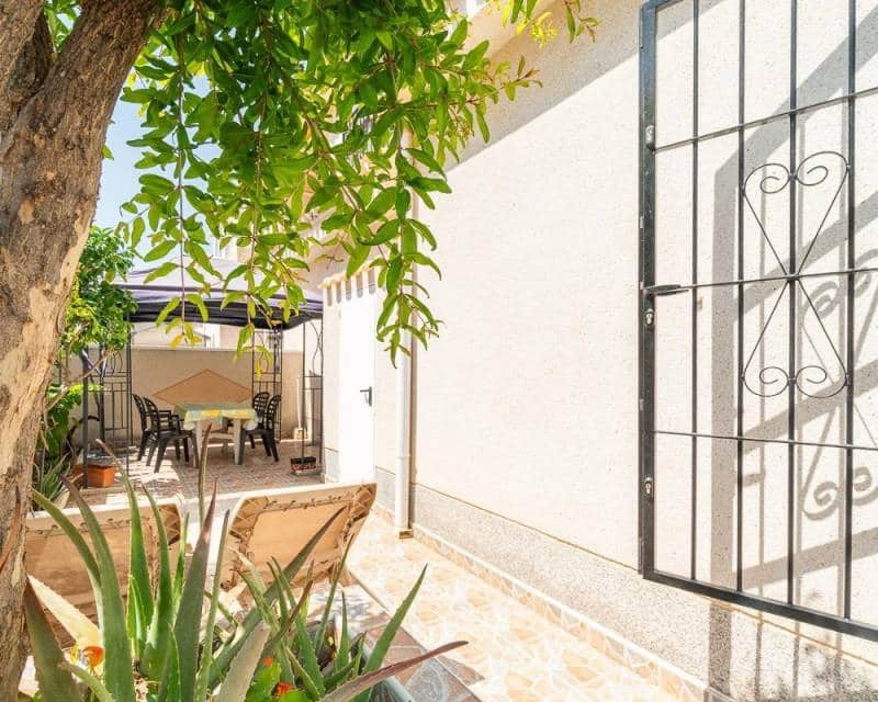 2 bedroom Villa for sale in Playa Flamenca with pool - € 264,000 (Ref: 10024465)
