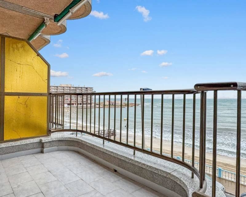 Apartamento de 3 habitaciones en Torrevieja en venta - 375.000 € (Ref: 10024466)