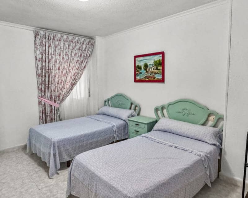 Apartamento de 3 habitaciones en Torrevieja en venta - 375.000 € (Ref: 10024466)