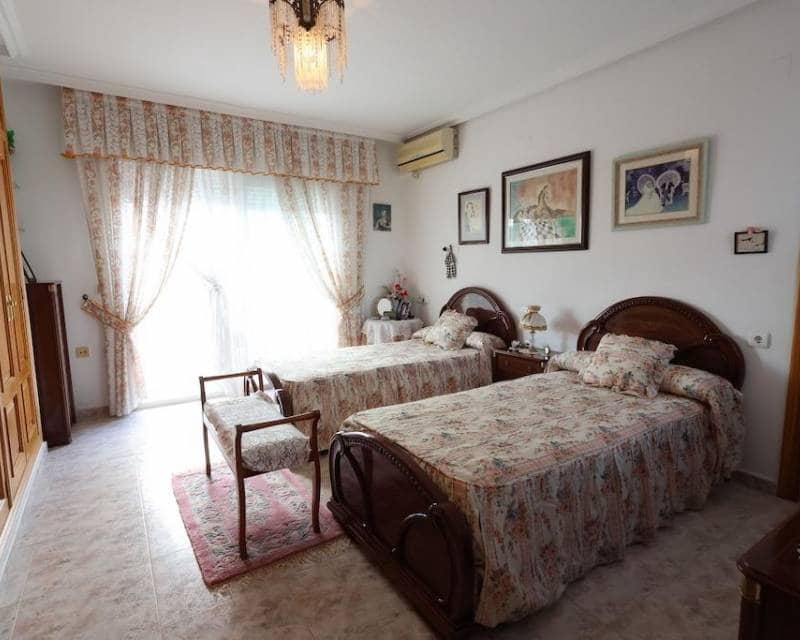 5 camera da letto Villa in vendita in Orihuela Costa con piscina - 830.000 € (Rif: 10024640)