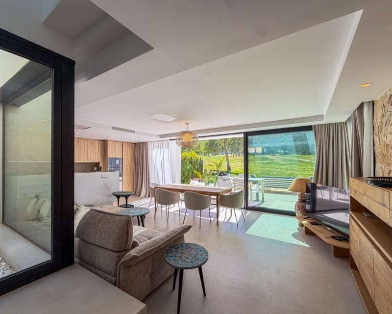 5 slaapkamer Villa te koop in Monforte del Cid met zwembad - € 749.000 (Ref: 10024641)