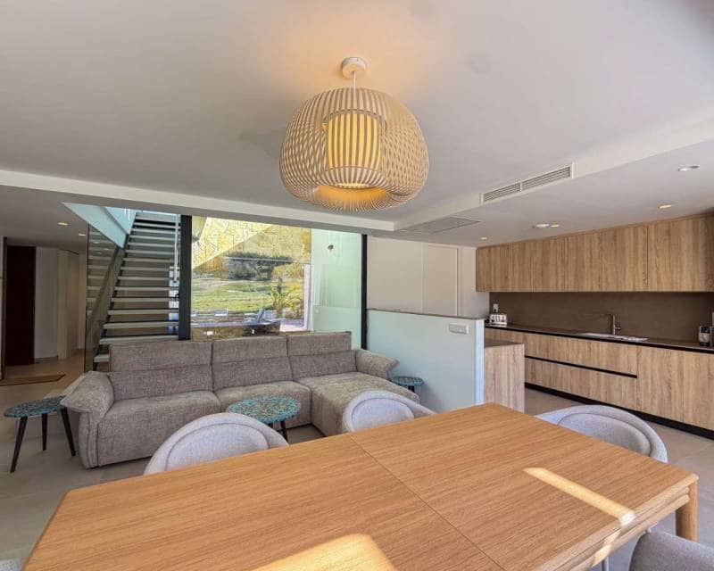 5 slaapkamer Villa te koop in Monforte del Cid met zwembad - € 749.000 (Ref: 10024641)
