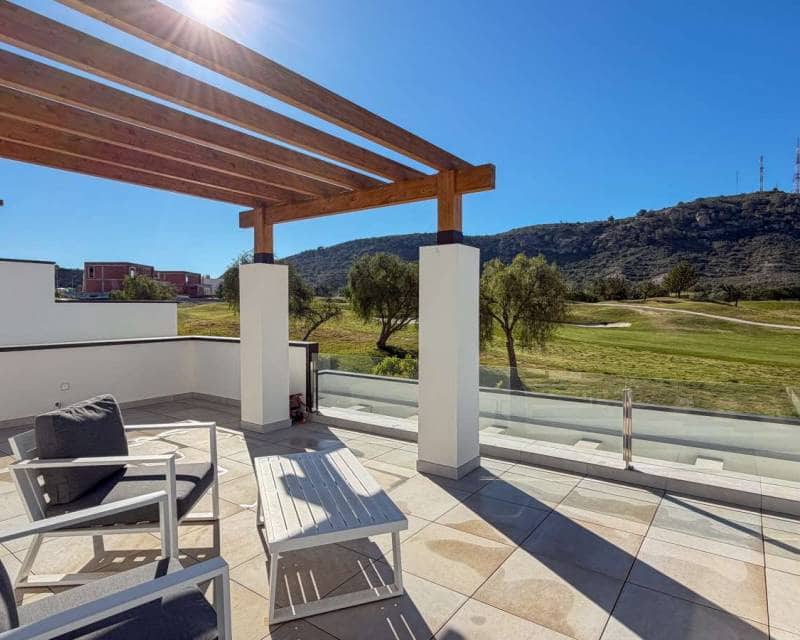 5 slaapkamer Villa te koop in Monforte del Cid met zwembad - € 749.000 (Ref: 10024641)