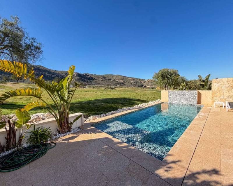 5 slaapkamer Villa te koop in Monforte del Cid met zwembad - € 749.000 (Ref: 10024641)