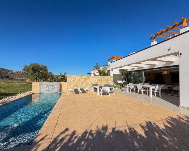 5 slaapkamer Villa te koop in Monforte del Cid met zwembad - € 749.000 (Ref: 10024641)