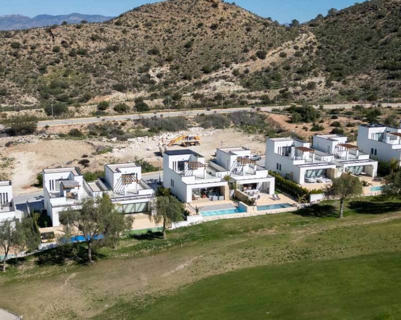 5 slaapkamer Villa te koop in Monforte del Cid met zwembad - € 749.000 (Ref: 10024641)