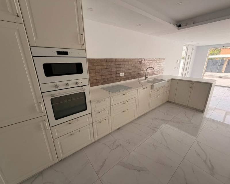 3 makuuhuone Huvila myytävänä paikassa La Siesta mukana uima-altaan - 470 000 € (Ref: 10024642)
