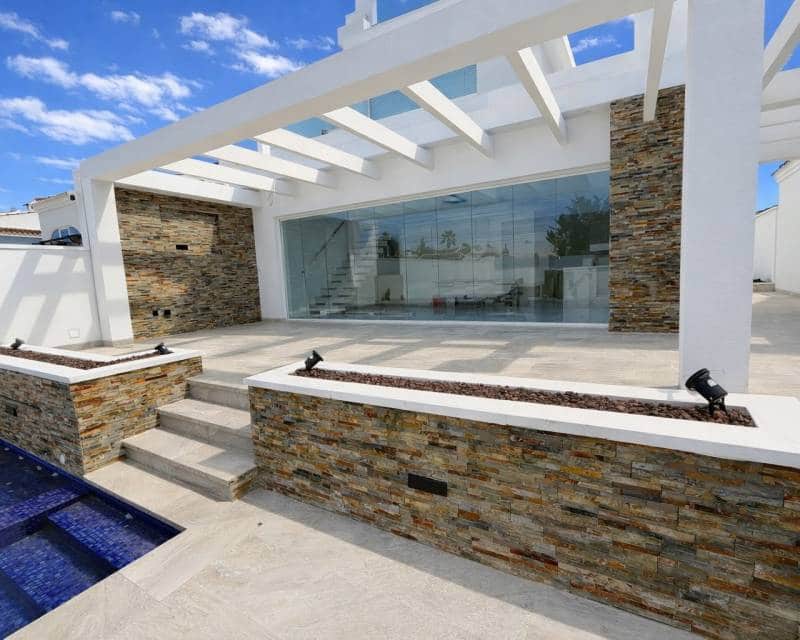 3 makuuhuone Huvila myytävänä paikassa La Siesta mukana uima-altaan - 470 000 € (Ref: 10024642)