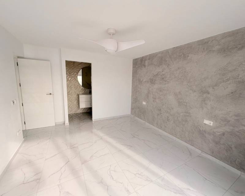 3 makuuhuone Huvila myytävänä paikassa La Siesta mukana uima-altaan - 470 000 € (Ref: 10024642)