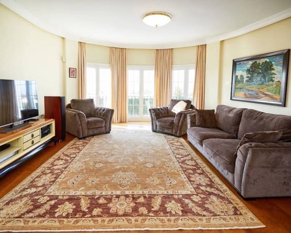 5 Zimmer Villa zu verkaufen in Ciudad Quesada, Rojales mit Pool - 790.000 € (Ref: 10024643)