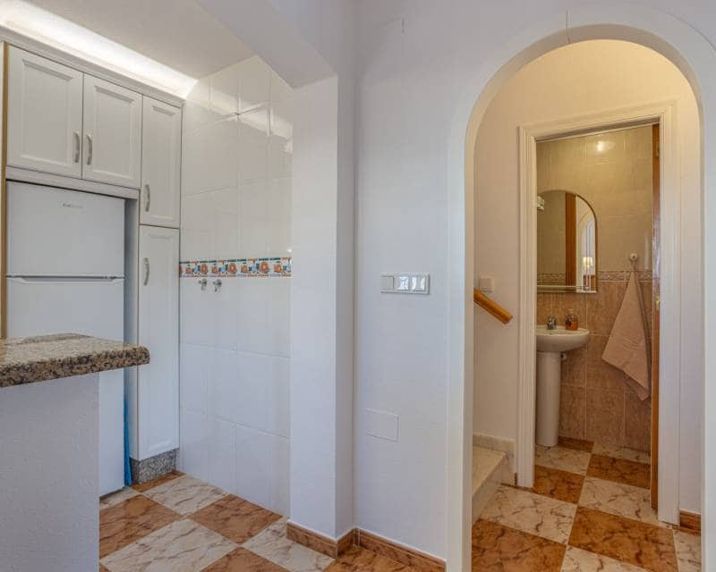 2 chambre Villa/Maison Semi-Mitoyenne à vendre à Orihuela Costa avec piscine - 239 000 € (Ref: 10024724)