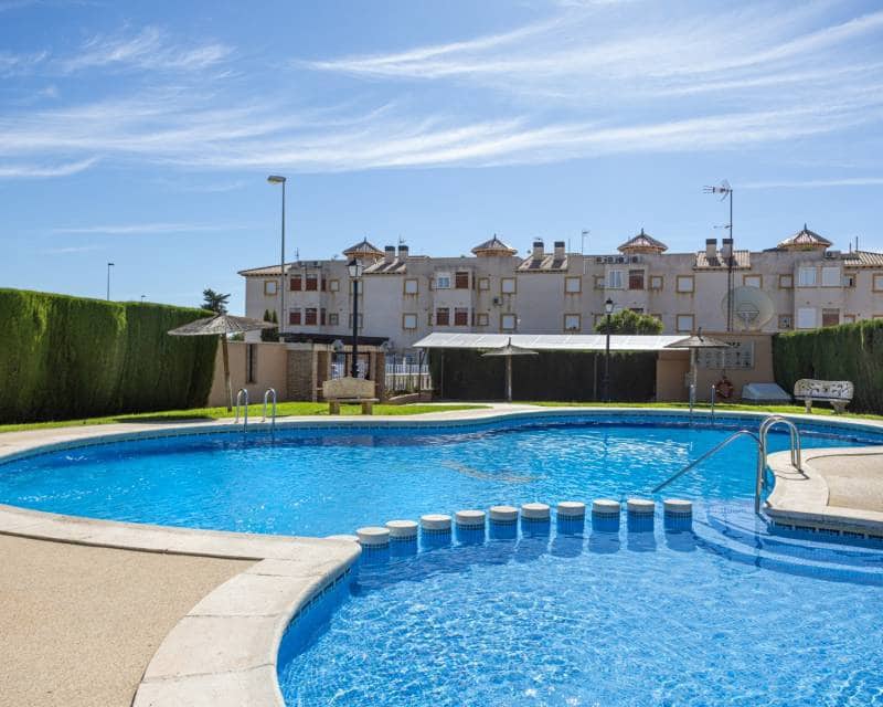 2 chambre Villa/Maison Semi-Mitoyenne à vendre à Orihuela Costa avec piscine - 239 000 € (Ref: 10024724)