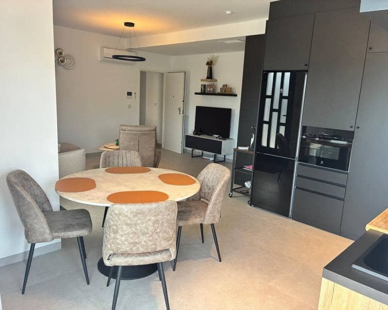 2 Zimmer Apartment zu verkaufen in San Miguel de Salinas mit Pool - 299.000 € (Ref: 10024729)