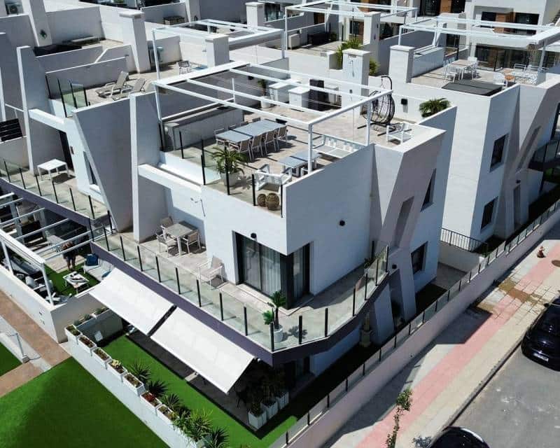 2 Zimmer Apartment zu verkaufen in San Miguel de Salinas mit Pool - 299.000 € (Ref: 10024729)