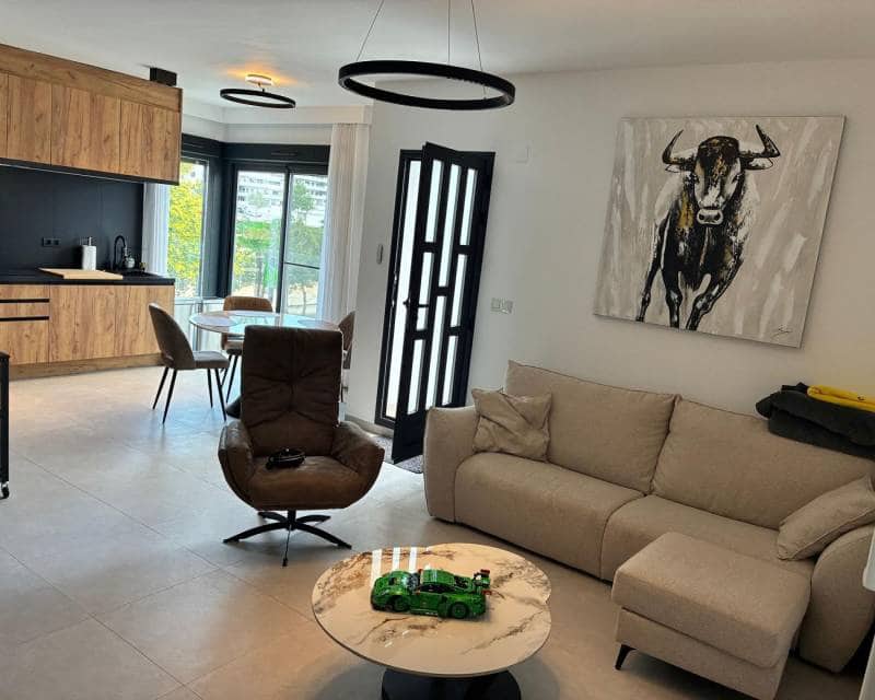 2 Zimmer Apartment zu verkaufen in San Miguel de Salinas mit Pool - 299.000 € (Ref: 10024729)