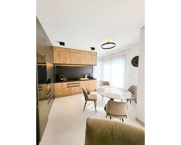Apartamento de 2 habitaciones en San Miguel de Salinas en venta con piscina - 299.000 € (Ref: 10024729)