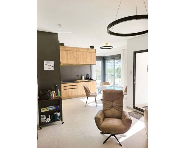 Apartamento de 2 habitaciones en San Miguel de Salinas en venta con piscina - 299.000 € (Ref: 10024729)