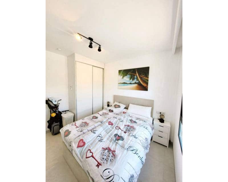 2 Zimmer Apartment zu verkaufen in San Miguel de Salinas mit Pool - 299.000 € (Ref: 10024729)